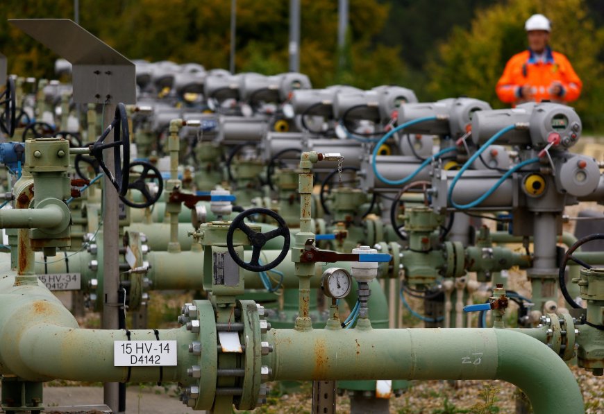 Le Mystère des Cours de l’Énergie : Pourquoi le Pétrole et le Gaz Chutent-Ils en 2023 ?