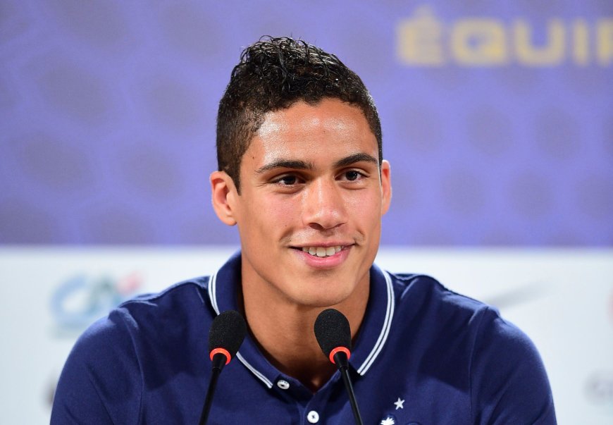 Mercato : Duel Européen pour Raphaël Varane, le Retour au Real ou le Saut au Bayern ?