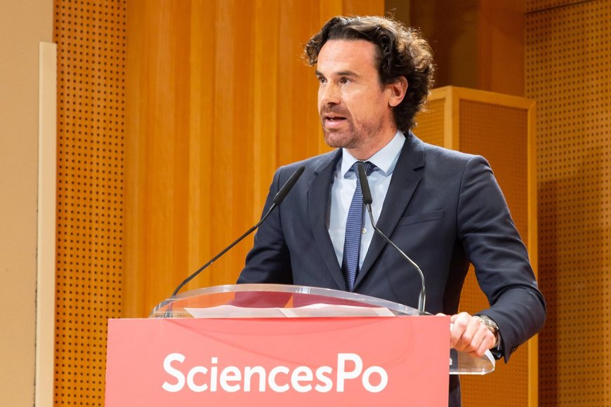 Sciences Po : L’Énigmatique Retrait de Mathias Vicherat et la Quête de Nouvelle Gouvernance