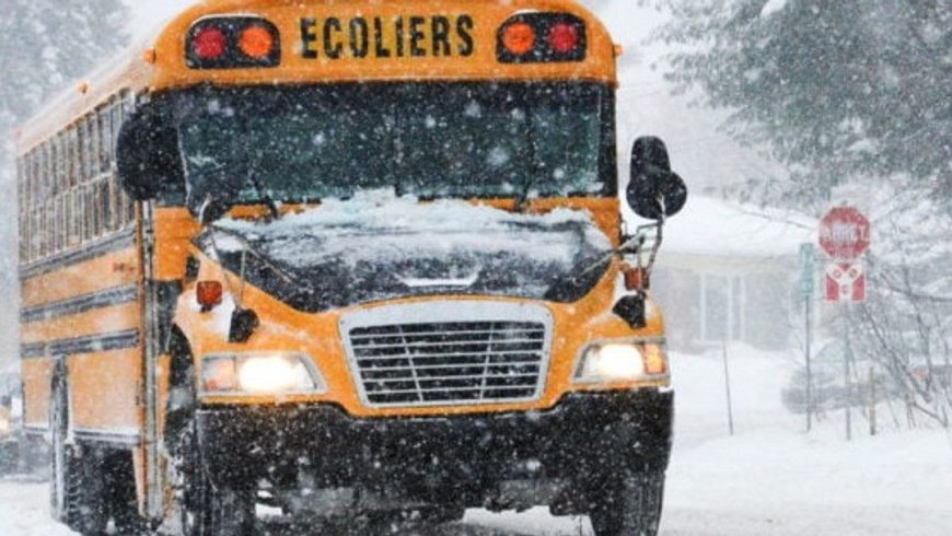 Tempête de neige au Québec : Pannes électriques et écoles fermées, la région de l’Estrie en alerte