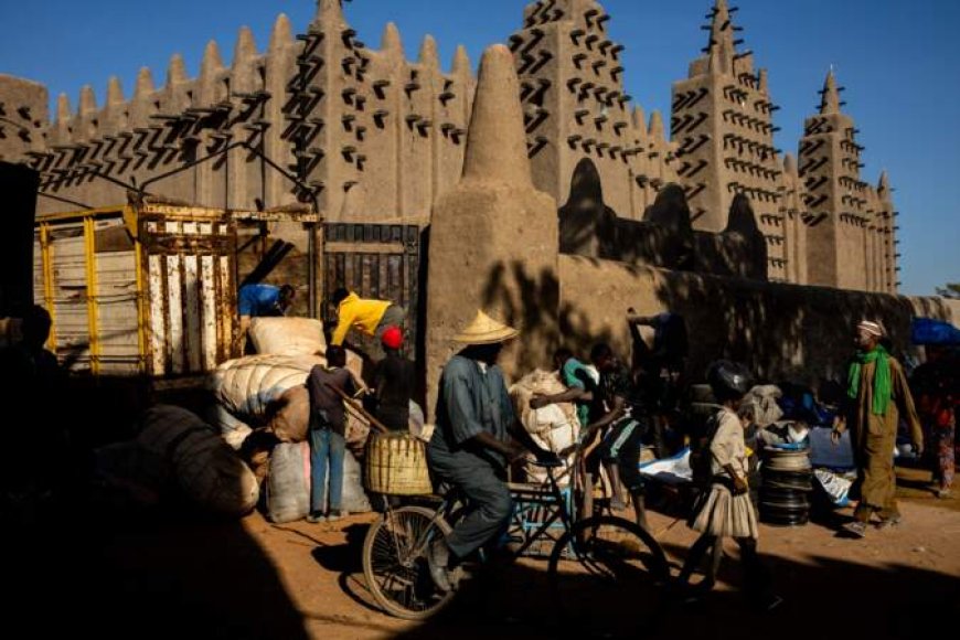 Mali : Tombouctou Se Relève, les Camions d’Algérie Rompent le Blocus du Jnim