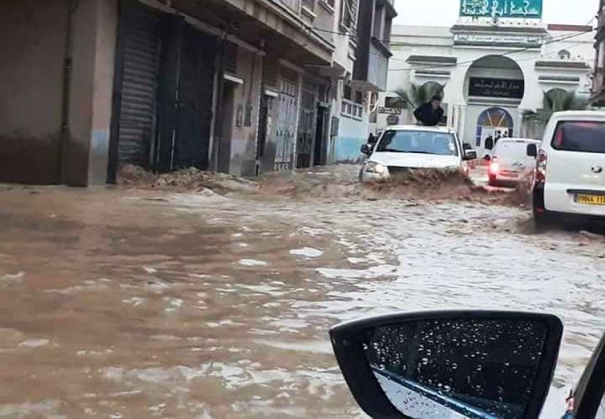 Intempéries à Constantine : Quand la Pluie Fait Fermer les Routes Nationales