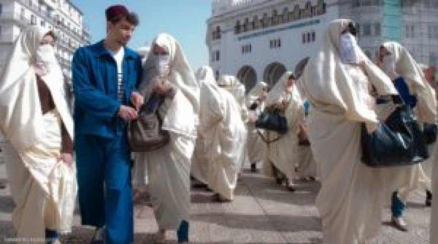 Mois du patrimoine : le haïk, un symbole de l’élégance, de l’identité et de la résistance de la femme algérienne