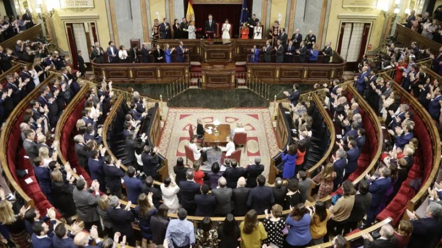 Le Parlement espagnol ouvre le débat sur la loi accordant la citoyenneté aux Sahraouis