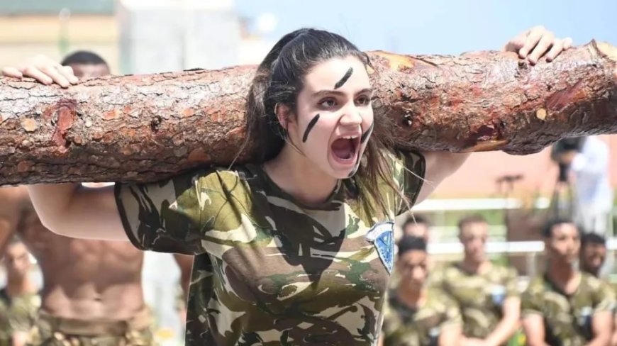 En images: Les femmes des forces spéciales algériennes font le buzz avec une allure distinguée