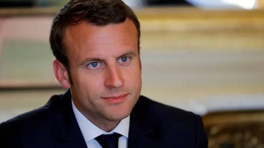 Macron félicite les Algériens pour l’indépendance et appelle au renforcement des relations entre l’Algérie et la France