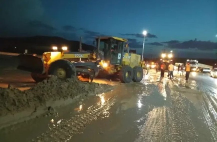 Bou Saâda (M’sila) : Pompage d’eaux de pluie ayant inondé plusieurs maisons