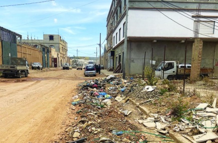 Mostaganem : Un grand axe routier pas encore bitumé