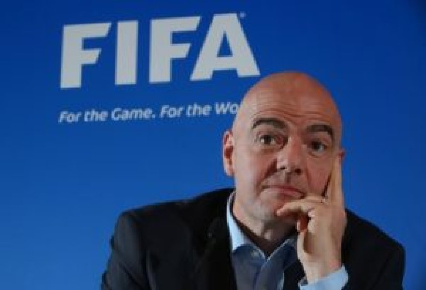 Ligue 1 : Infantino félicite le MC Alger pour son titre de champion d’Algérie