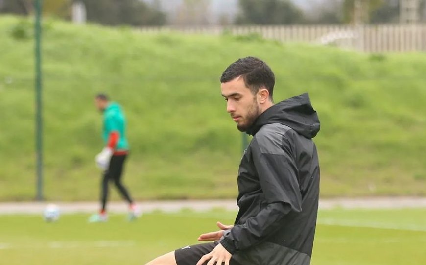 Bouzekri : « Ce serait fabuleux de décrocher le titre avec les pros et l’équipe réserve »