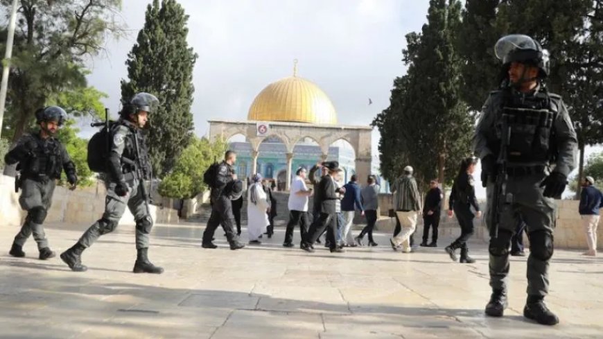 880 Colons Envahissent la Cour d’Al-Aqsa : Tensions à Jérusalem