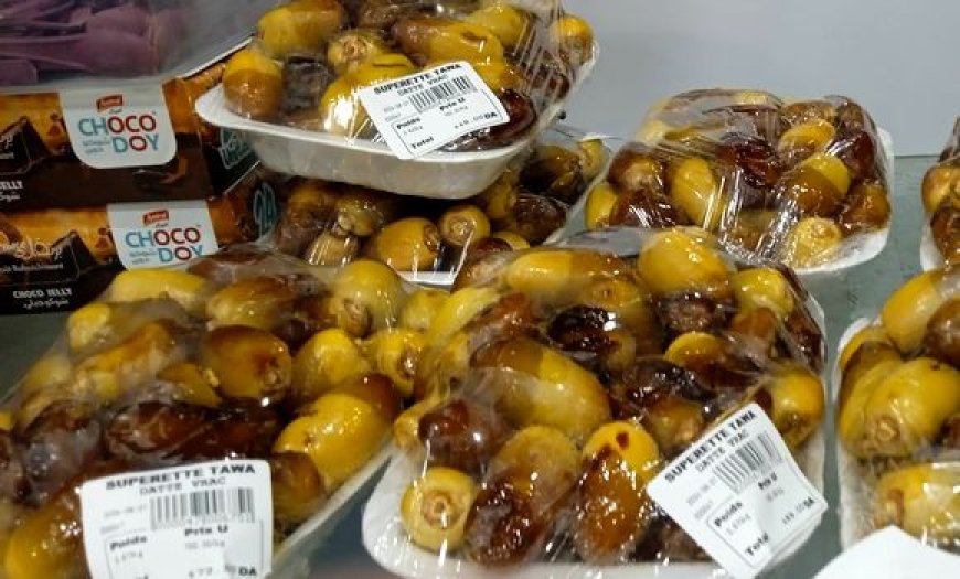 Le M’naguer (datte précoce) disponible sur les étals du marché de Ghardaïa