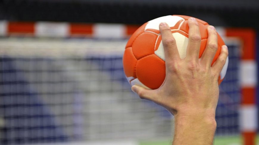 Handball / Excellence dames (Play-off – 7e j)   Le HBC El Biar domine le MC Alger (34-15)  et conserve son titre