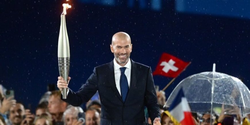 Zinedine Zidane ouvre la cérémonie des JO 2024 à Paris avec la flamme olympique