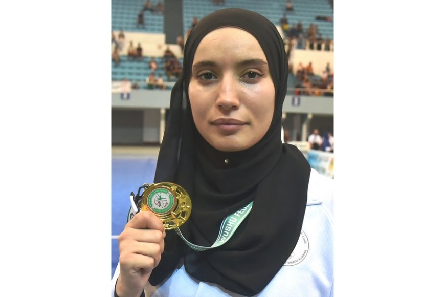 Athmane Hadjer Beldi (médaille d’or combat-52 kg) :