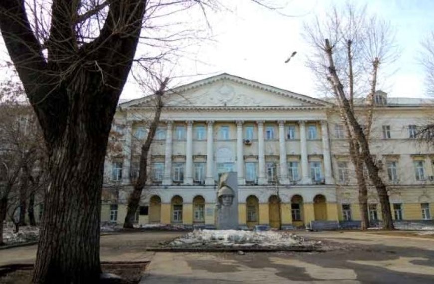 Coopération langues étrangères : Convention entre l'université de Moscou et l'université d'Oran 2