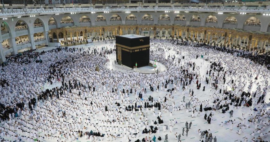 Hadj-2025 : les agences de tourisme et de voyages invitées à retirer le cahier des charges