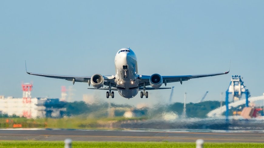 Air Algérie : spectaculaire atterrissage brutal filmé de près à l’aéroport de Barcelone