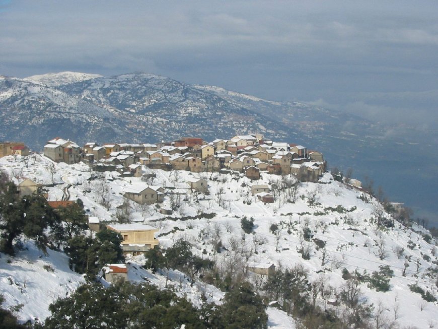 La région de la Kabylie sous la neige