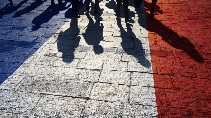 Les Algériens de France sont-ils radins ? Cette vidéo relance le débat