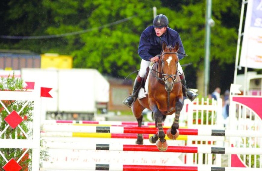 Réhabilitation de l’École régionale d’équitation de Tizi (Mascara) : Une commission ministérielle pour s’enquérir des travaux