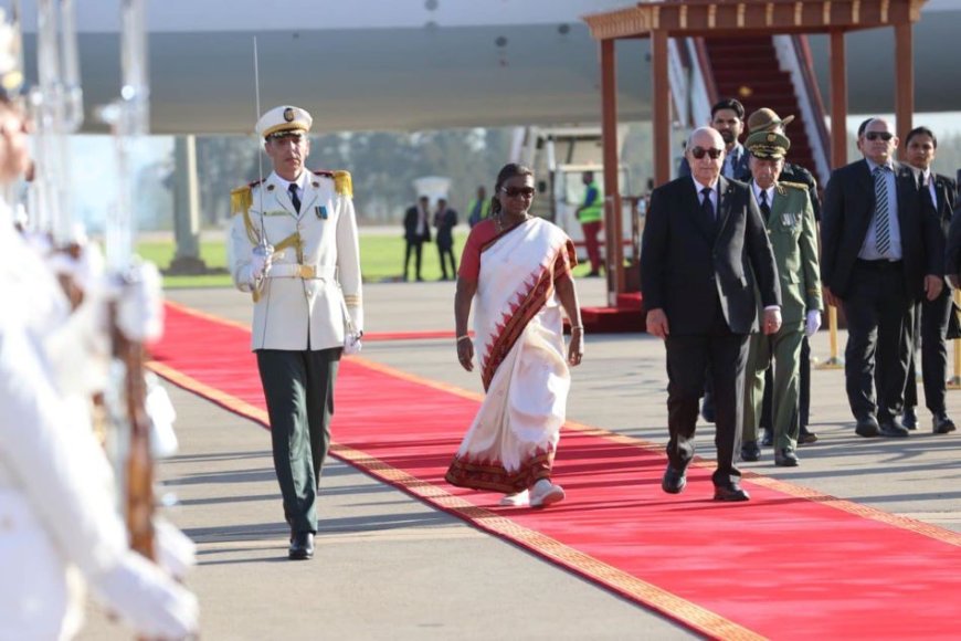 Le Président Tebboune accueille la Présidente de l’Inde à l’aéroport international Houari-Boumediene