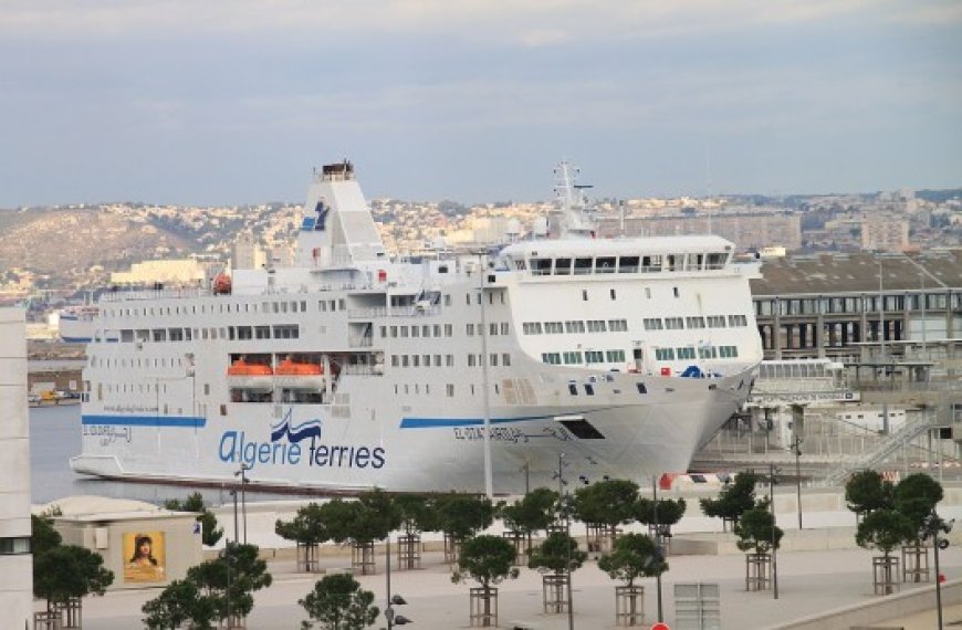 Départ du navire El Djazair incomplet : Des passagers dans le désarroi