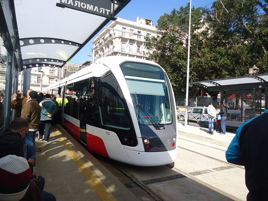 Levée du gel sur le projet d’extension du tramway d’Oran