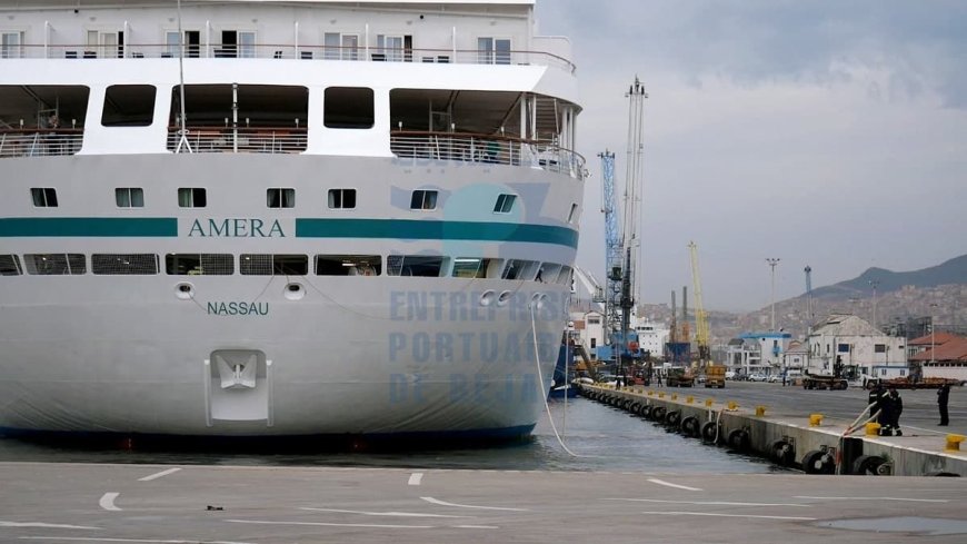 Voyage en Algérie : un invité de marque accoste au port de Béjaïa (vidéo)