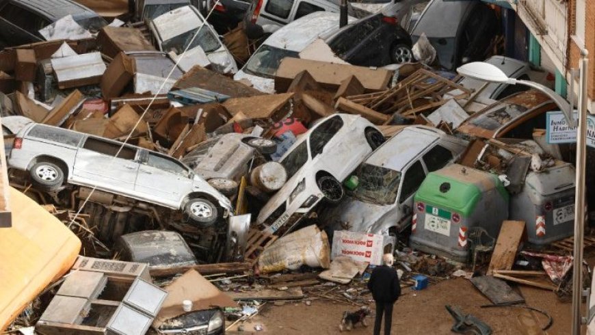 Espagne: Au moins 95 morts dans des inondations à Valence