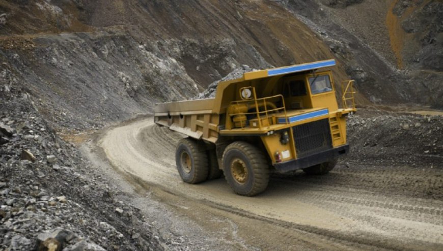 Industrie : signature du contrat pour la réalisation de la mine de zinc et de plomb de Thala Hamza-Oued Amizour (wilaya de Béjaïa) et de l’usine de traitement des deux matériaux.