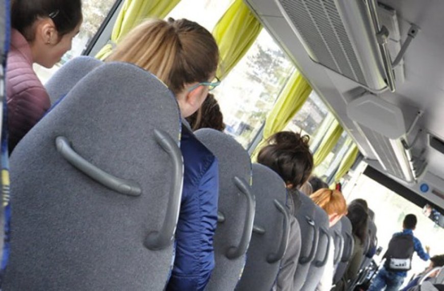 Rentative de contrebande dans un bus en direction de la Tunisie : 150 kg de café et 380 litres de mazout saisis, 3 individus arrêtés à Annaba