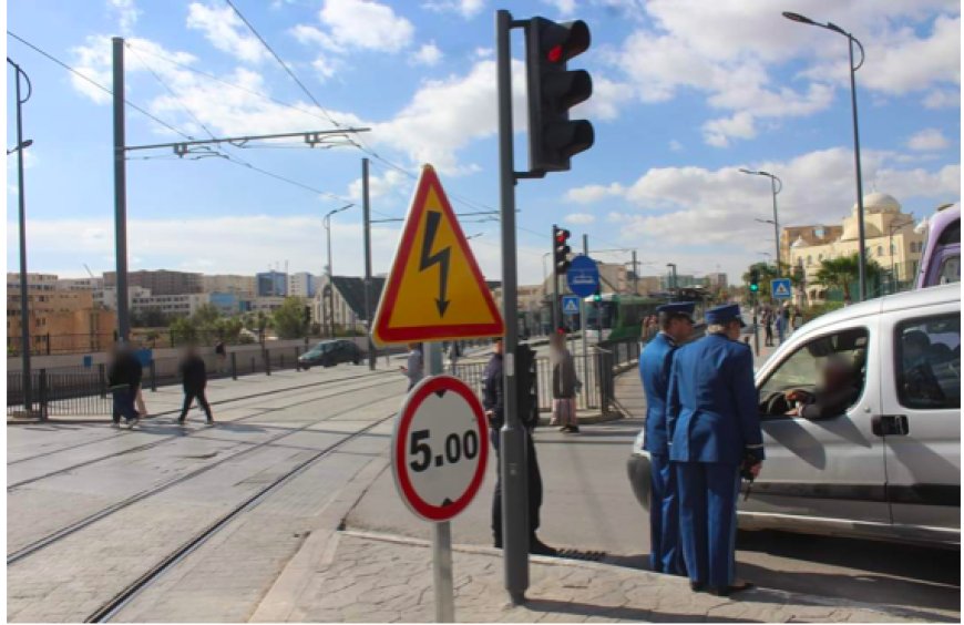 Sécurité autour du tramway de Constantine : Piétons et automobilistes, soyez vigilants !