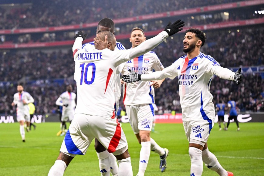 France : Superbe passe de Benrahma pour Lacazette ! (vidéo)