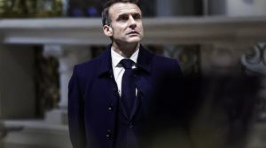 Le roi républicain ou comment Macron transforme la République française en monarchie