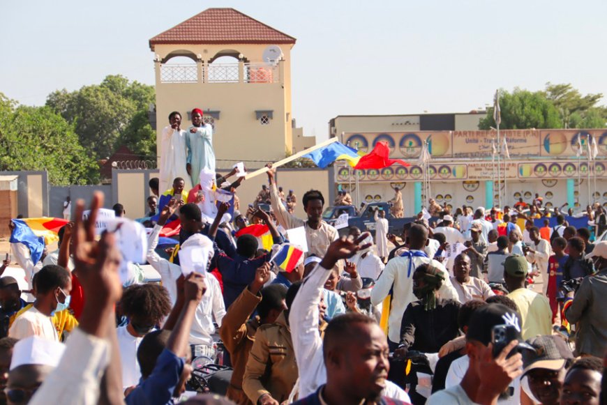 Tchad Manifestations en soutien à la rupture des accords militaires avec la France