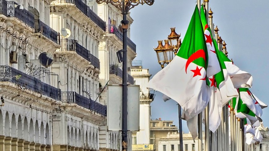 Street food en Algérie : un touriste montre ce qu’il a mangé pour moins de 1 €