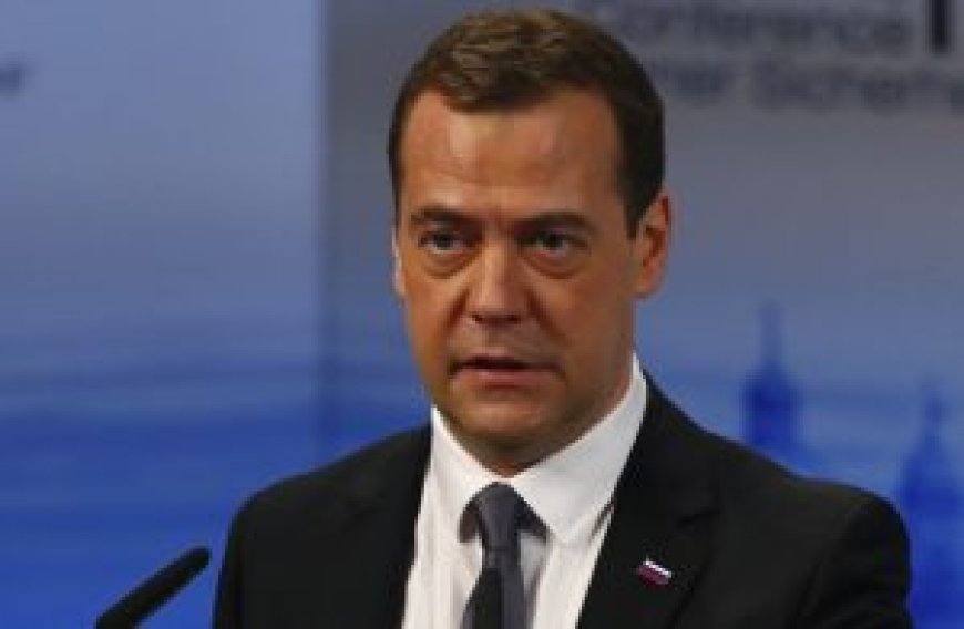 Medvedev : «Nous devons soutenir tout processus destructeur en Europe»