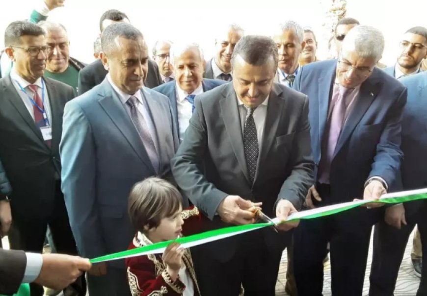 Le ministre de l’Energie inaugure trois unités de production et de services à Oran